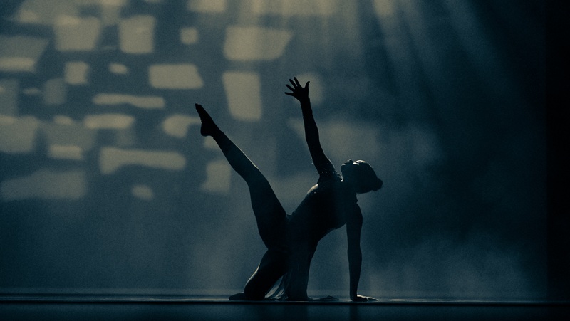 Ballet dancer on stage