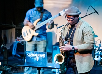 This is the image description.